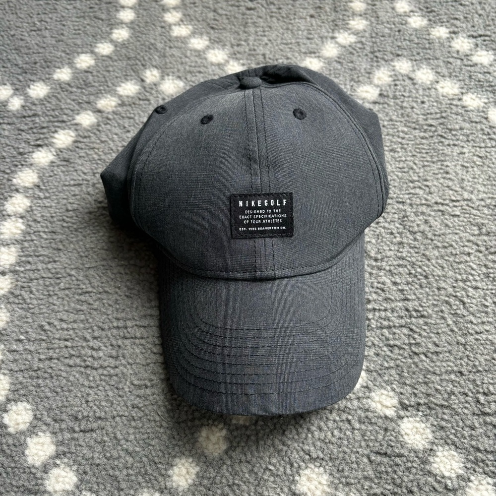 Nike Golf - Basic Black/Gray Baseball Hat
